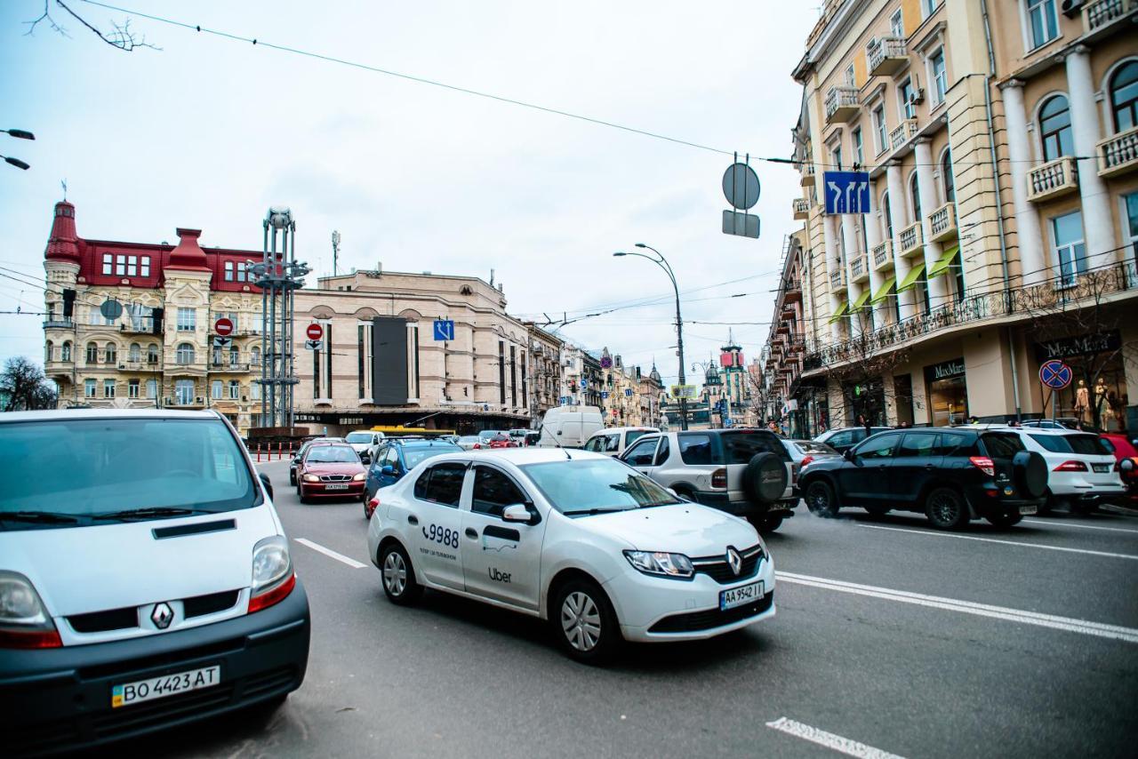 U-Compass Kyiv Exterior foto